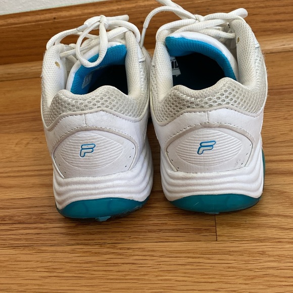 Vintage Chunky FILA Sneakers - Picture 6 of 8